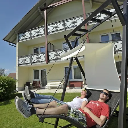 Konukevi Fohrenberg Ewattingen